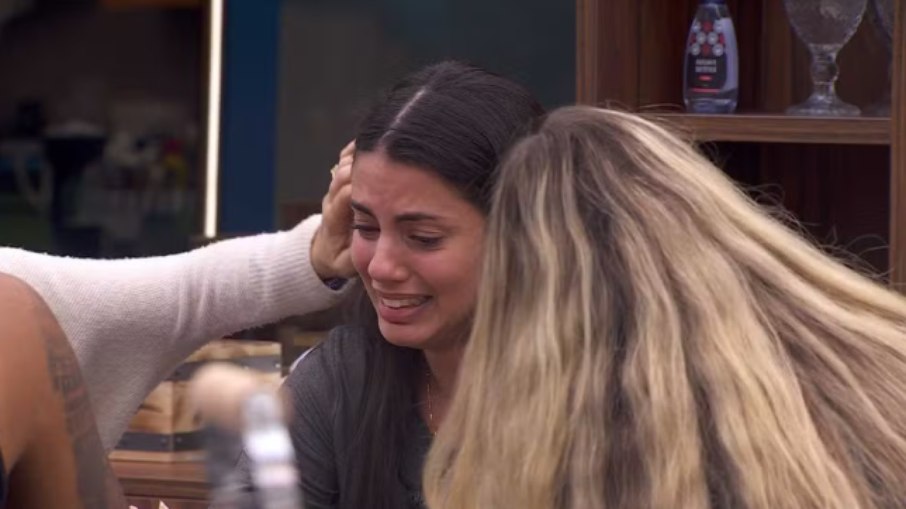 BBB 24: Fernanda se emociona ao contar que filho é autista