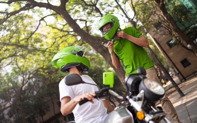 inDrive lança guia de segurança para motociclistas parceiros