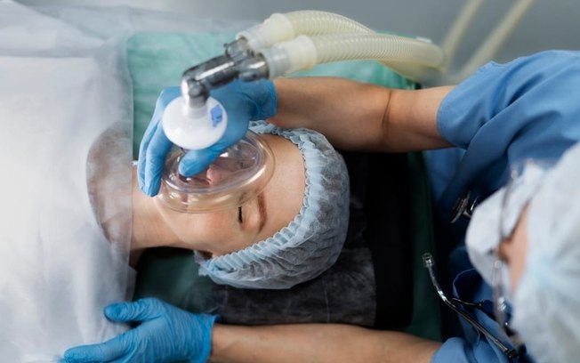 Cirurgiã fala sobre anestesia em cirurgia plástica
