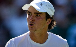 João Fonseca perde para chileno e está fora de Wimbledon