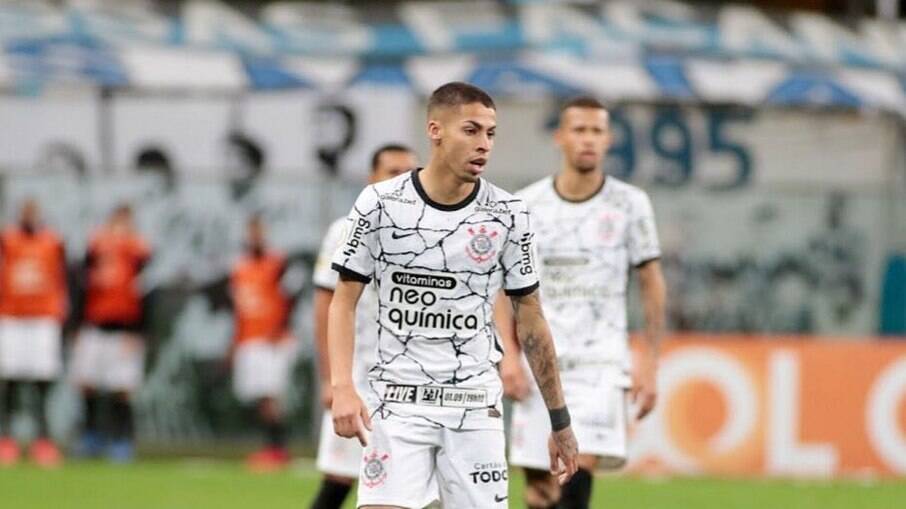 Gabriel Pereira e Corinthians vivem impasse em renovação de contrato