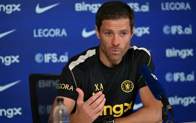 Xabi Alonso manda recado a Enzo Fernández em meio à possível saída do Chelsea