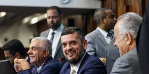 Presidente da Alerj, Rodrigo Bacellar, é preso pela PF