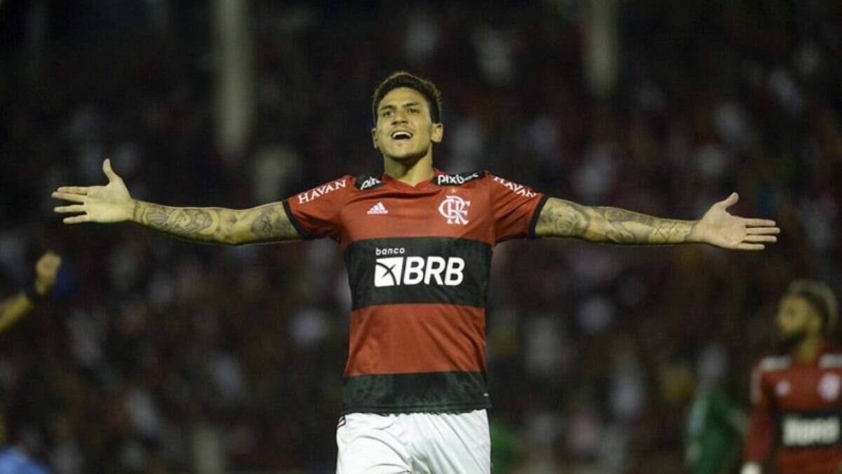 Pedro desperta interesse do Palmeiras, mas Flamengo não quer negociá-lo