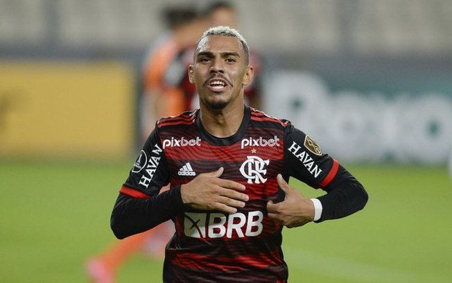 Flamengo diz 'não' a ofertas de clubes ingleses por Matheuzinho
