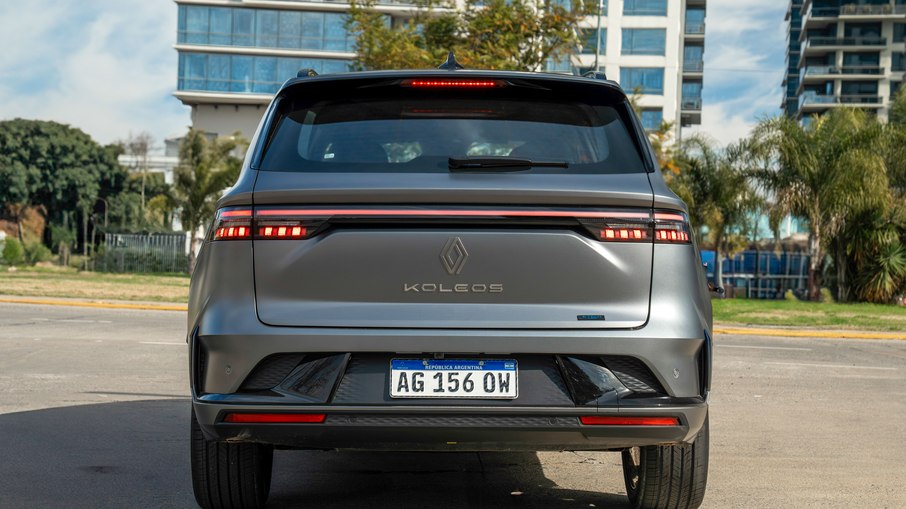 Renault Koleos full hybrid E-Tech