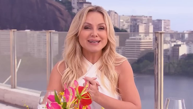 Conheça o duplex de R$ 6 milhões de Eliana