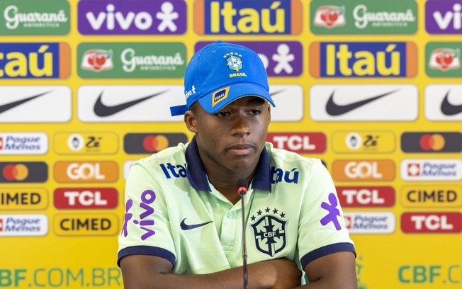 Seleção Brasileira: Endrick exalta Diniz e desabafa sobre cobranças sofridas