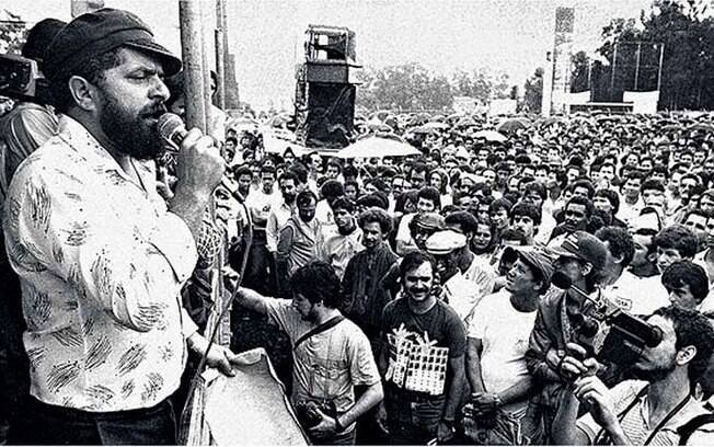 Em 1972, Lula é eleito primeiro secretário e fica reconhecido por dar um novo rumo ao movimento sindical brasileiro