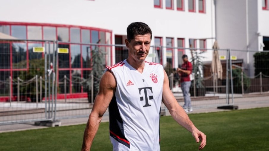 Bayern aguarda nova proposta do Barcelona por Lewandowski