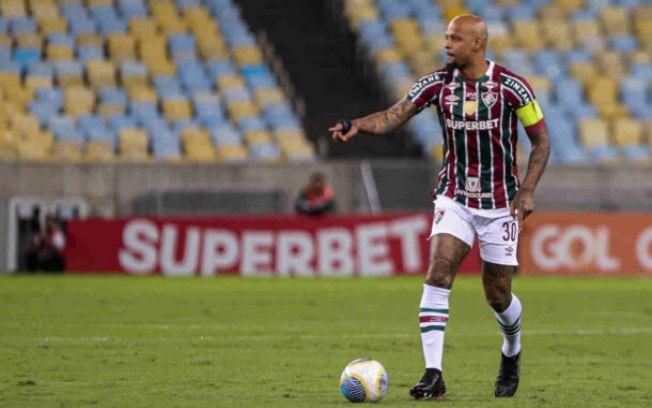 Felipe Melo em ação com a camisa do Fluminense na atual temporada