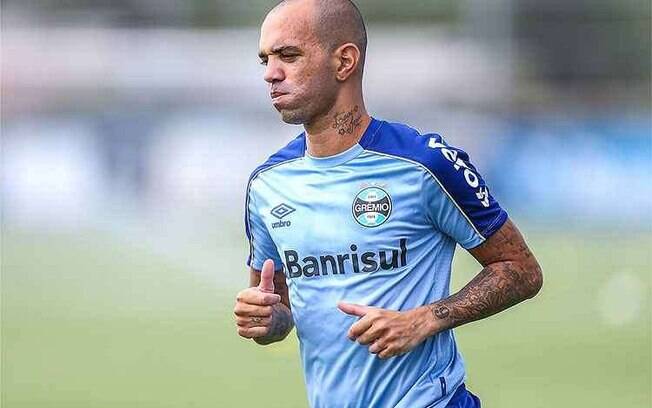 Diego Tardelli deixou o Grêmio recentemente