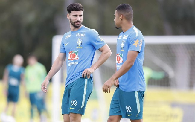 Giorgian de Arrascaeta, do Flamengo, voltou a jogar pelo Uruguai após seis meses