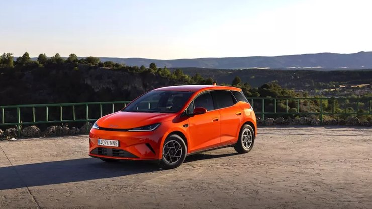 BYD Dolphin G híbrido flex será fabricado no Brasil