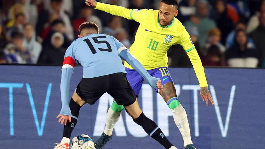 Neymar em partida contra o Uruguai em outubro de 2023