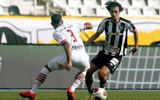 Eleito melhor em campo, Matheus Nascimento, do Botafogo, exalta companheiros: ‘Trabalharam duro’