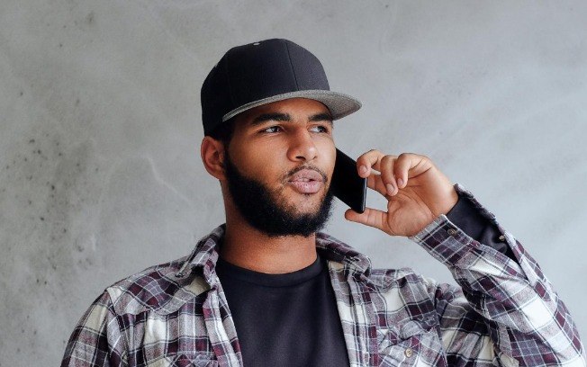 Bonés para rostos arredondados 