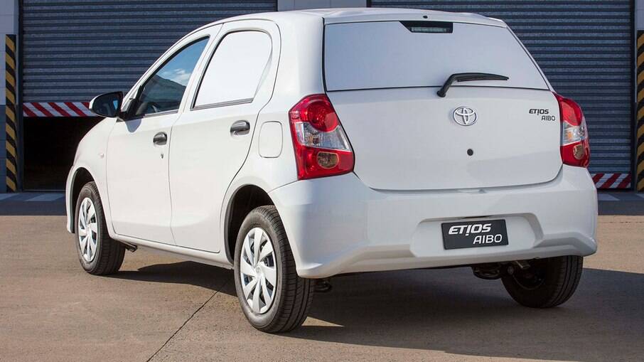 Toyota Etios Aibo: traseira com o vidro opaco é uma das diferenças do modelo que já deixou de ser vendido o Brasil