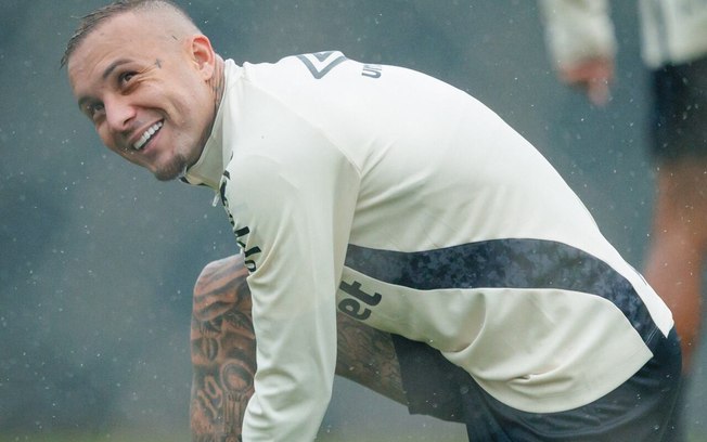 Everton Cebolinha treina no Santos e pode estrear contra o Cruzeiro Everton Cebolinha treina no Santos e pode estrear contra o Cruzeiro
