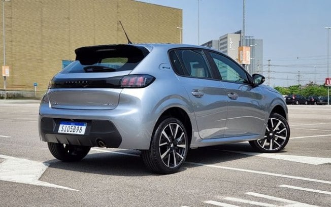 Peugeot 208 Turbo Style | 5 motivos para comprar e 3 para ficar longe