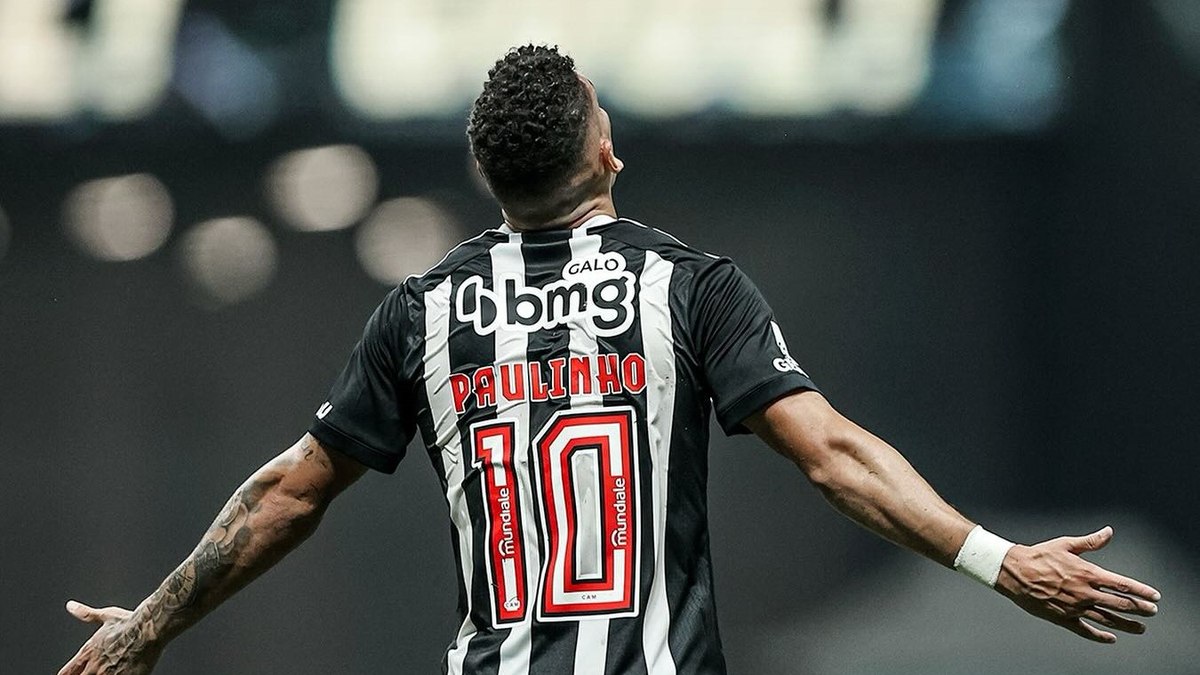 Atlético-MG vira sobre o Vasco e abre vantagem nas semis da Copa do Brasil