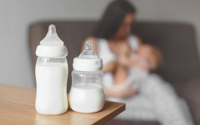 Joanne Campbell não queria dar fórmula para o filho e resolveu buscar leite materno em grupos no Facebook