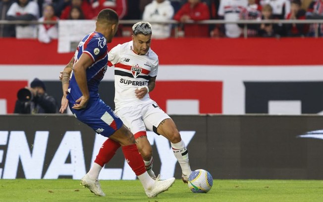 São Paulo visita o Bahia em briga direta por vaga na Libertadores