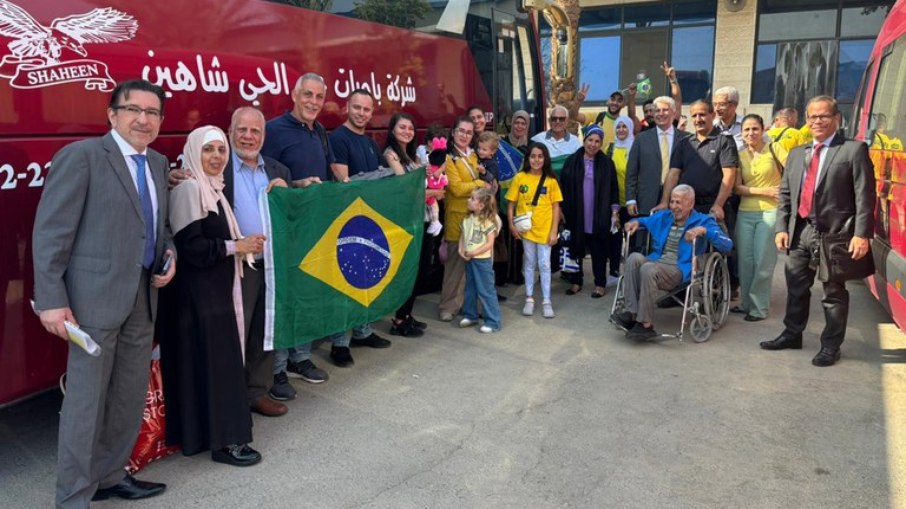 Brasileiros resgatados na Cisjordânia