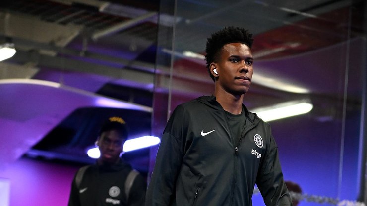Estêvão brilha, quebra recorde do Chelsea e empolga torcida