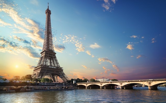 Google Maps traz Paris em 3D com viagem no tempo