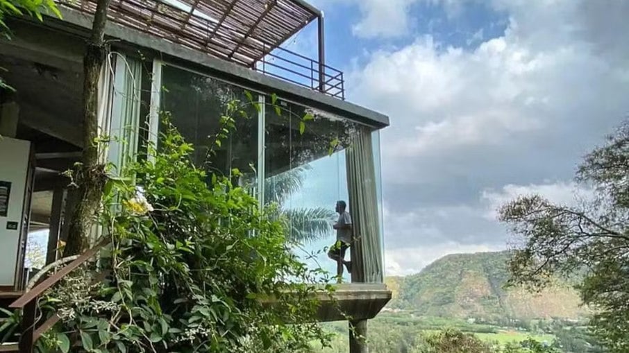 O artor contou mais detalhes da venda de sua casa