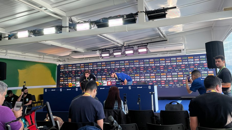 Coletiva da Seleção teve atualização médica de Neymar