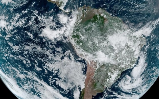 NASA divulga imagens de satélite da tempestade Akará