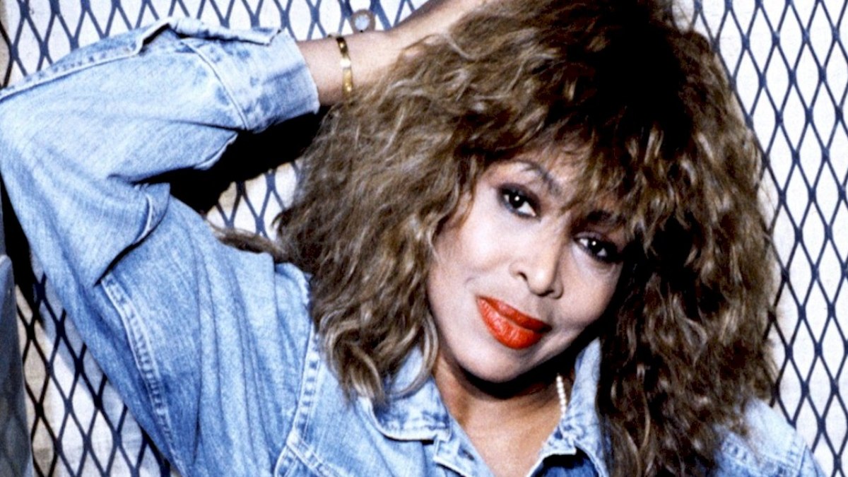 Tina Turner reinou no rock com empoderamento e legado para as gerações