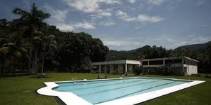 Bebê de 1 ano morre afogado em piscina em Goiás