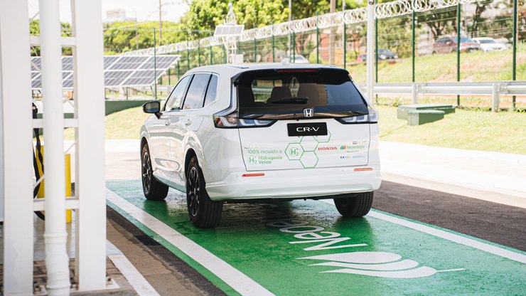 Honda testa SUV a hidrogênio em posto experimental no Brasília