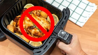 Saiba quais itens podem destruir a sua air fryer