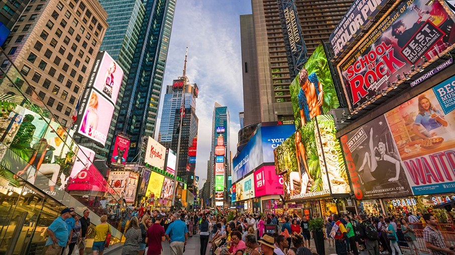 Times Square, em Nova York é um dos pontos mais visitados dos EUA