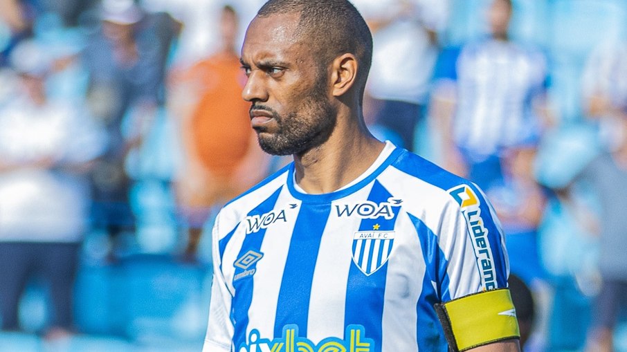 Douglas Bacelar é um dos principais nomes do Avaí Douglas Bacelar é um dos principais nomes do Avaí