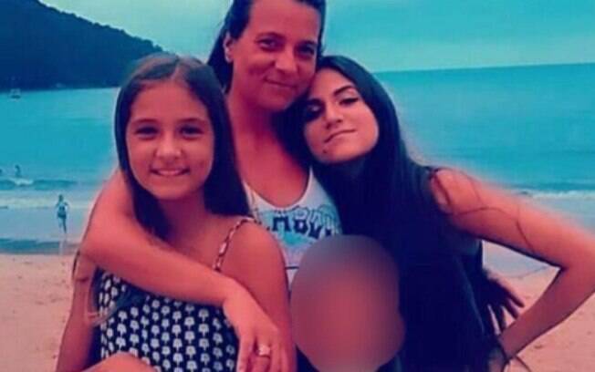 A mãe e duas filhas não resistiram aos ferimentos A mãe e duas filhas não resistiram aos ferimentos