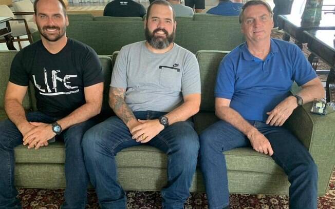 Eduardo Bolsonaro, Paulo Chuchu e Jair Bolsonaro.