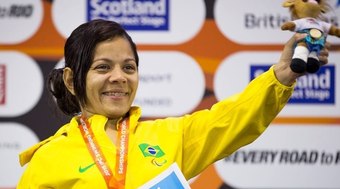 Medalhista paralímpica do Brasil, Joana Neves morre aos 37 anos