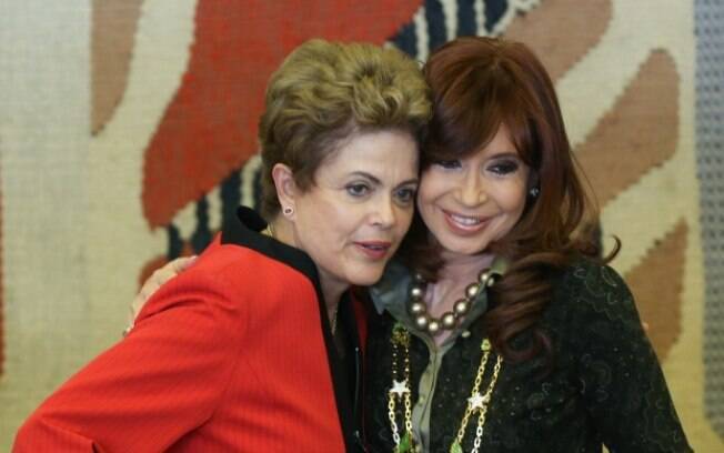 Dilma celebra vitória de chapa de Kirchner: 