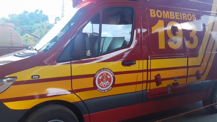 Acidente entre moto e ônibus deixa dois feridos no Capão Redondo