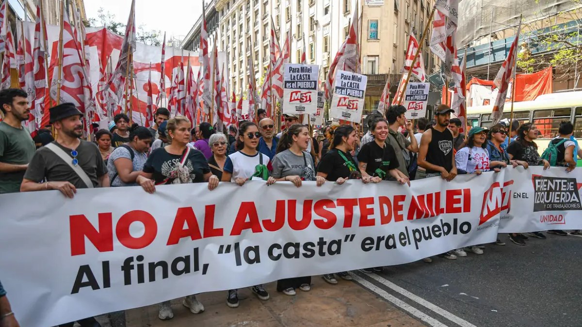 A greve organizada pela Confederação Geral do Trabalho (CGT) se opõe, principalmente, às alterações nas leis trabalhistas implementadas pelo governo.