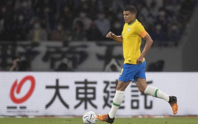 Thiago Silva iguala marca de Lúcio e se torna zagueiro com mais jogos pela Seleção Brasileira