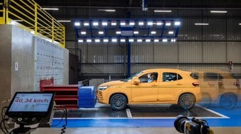 Stellantis%20inaugura%20centro%20de%20colis%C3%A3o%20para%20carros%20el%C3%A9tricos