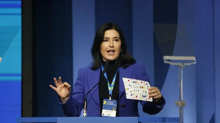 Tebet defende cortes em políticas públicas ineficientes para liberar recursos para investimentos