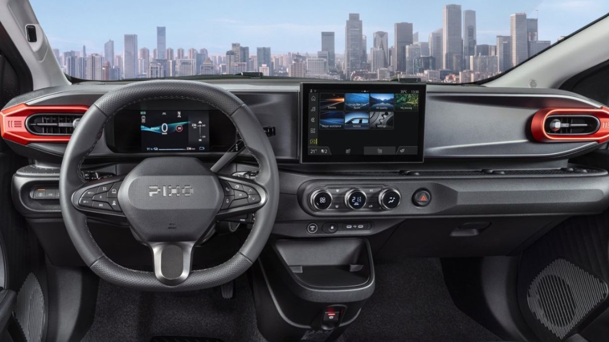 Painel do novo Nissan Pixo 
