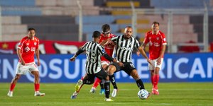 Imprensa peruana destaca massacre histórico contra o Botafogo